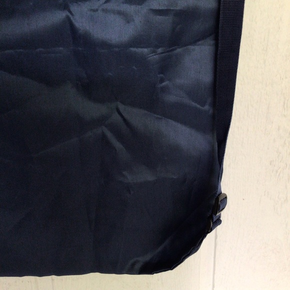 SKECHERS NAVY NYLON DRAWSTRING BAG - Picture 5 of 5